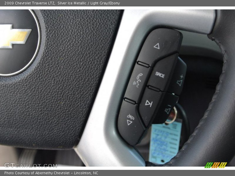 Silver Ice Metallic / Light Gray/Ebony 2009 Chevrolet Traverse LTZ