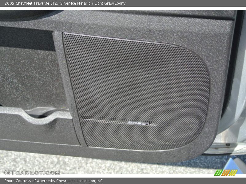 Silver Ice Metallic / Light Gray/Ebony 2009 Chevrolet Traverse LTZ