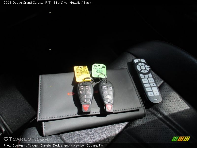 Billet Silver Metallic / Black 2013 Dodge Grand Caravan R/T