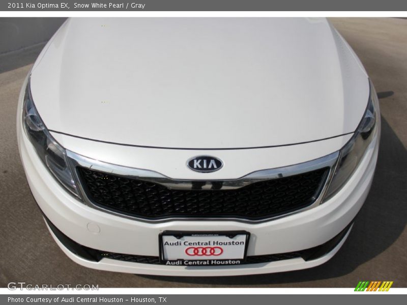 Snow White Pearl / Gray 2011 Kia Optima EX
