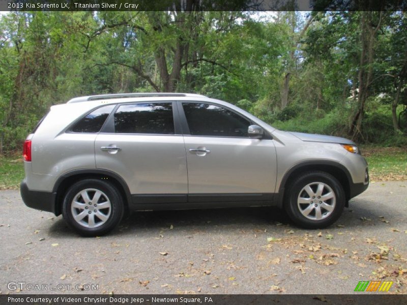 Titanium Silver / Gray 2013 Kia Sorento LX