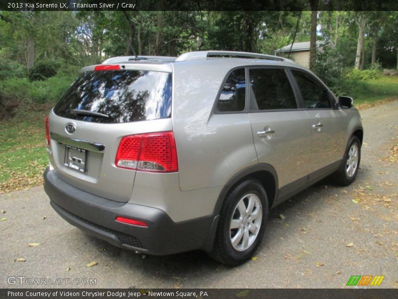 Titanium Silver / Gray 2013 Kia Sorento LX