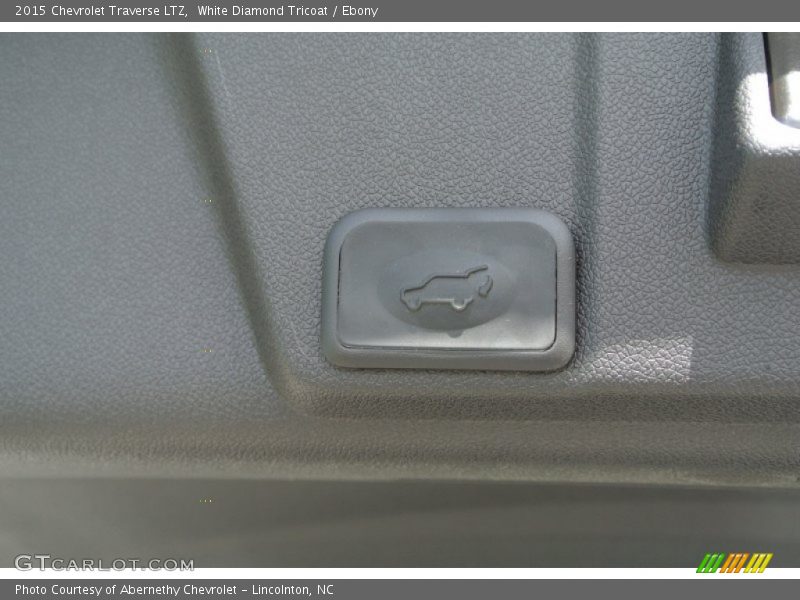White Diamond Tricoat / Ebony 2015 Chevrolet Traverse LTZ
