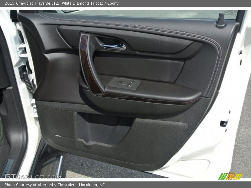 White Diamond Tricoat / Ebony 2015 Chevrolet Traverse LTZ