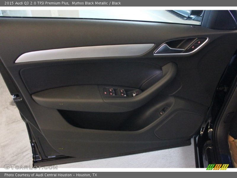 Mythos Black Metallic / Black 2015 Audi Q3 2.0 TFSI Premium Plus