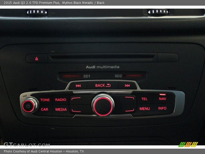Mythos Black Metallic / Black 2015 Audi Q3 2.0 TFSI Premium Plus