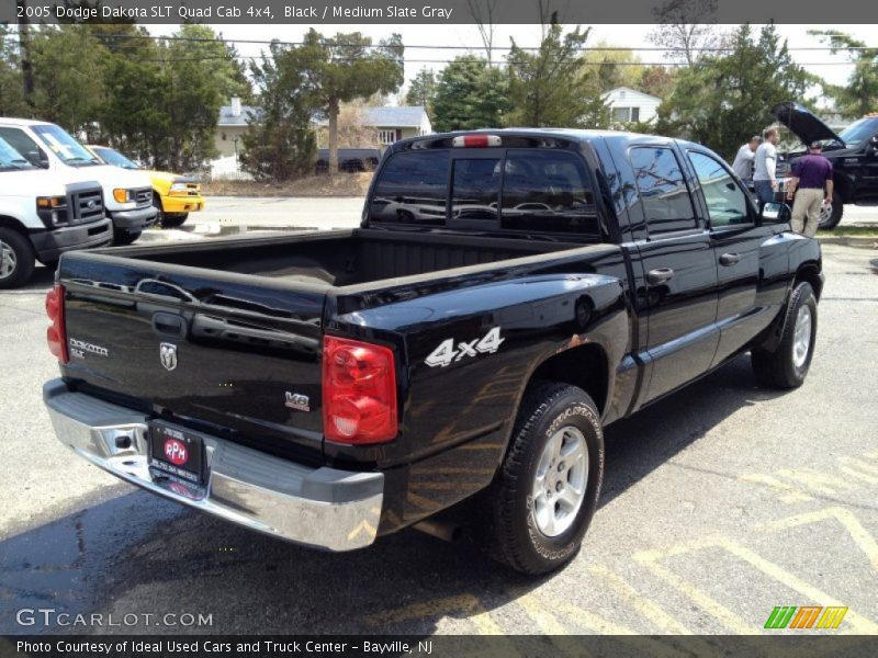 Black / Medium Slate Gray 2005 Dodge Dakota SLT Quad Cab 4x4