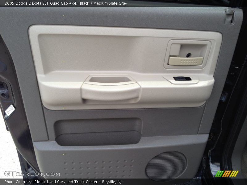 Black / Medium Slate Gray 2005 Dodge Dakota SLT Quad Cab 4x4