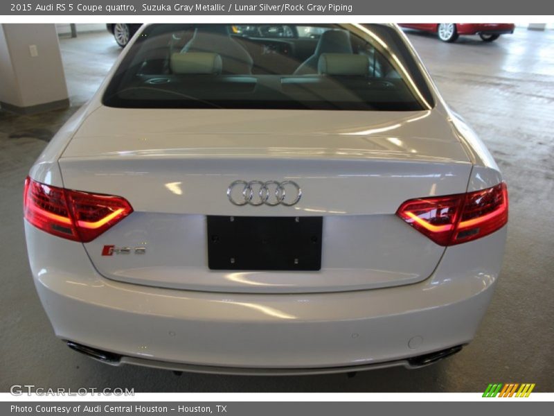 Suzuka Gray Metallic / Lunar Silver/Rock Gray Piping 2015 Audi RS 5 Coupe quattro