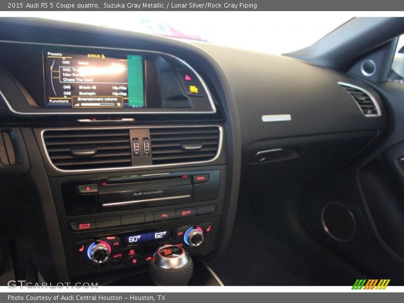 Dashboard of 2015 RS 5 Coupe quattro