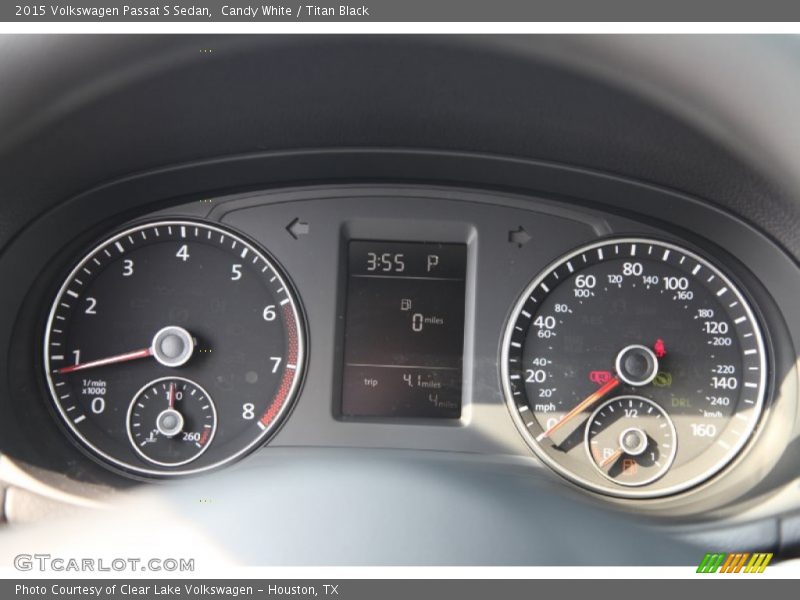 Candy White / Titan Black 2015 Volkswagen Passat S Sedan