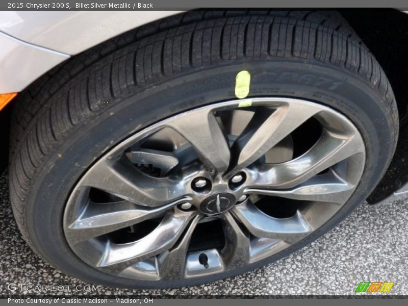 Billet Silver Metallic / Black 2015 Chrysler 200 S