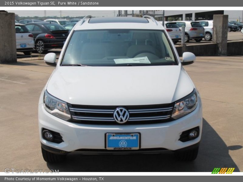 Pure White / Sandstone 2015 Volkswagen Tiguan SE