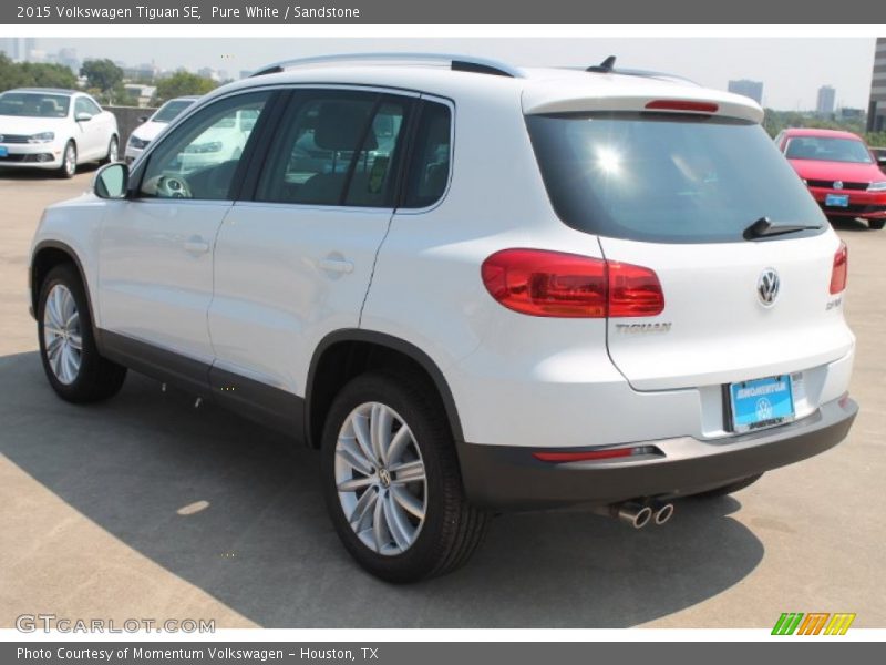 Pure White / Sandstone 2015 Volkswagen Tiguan SE