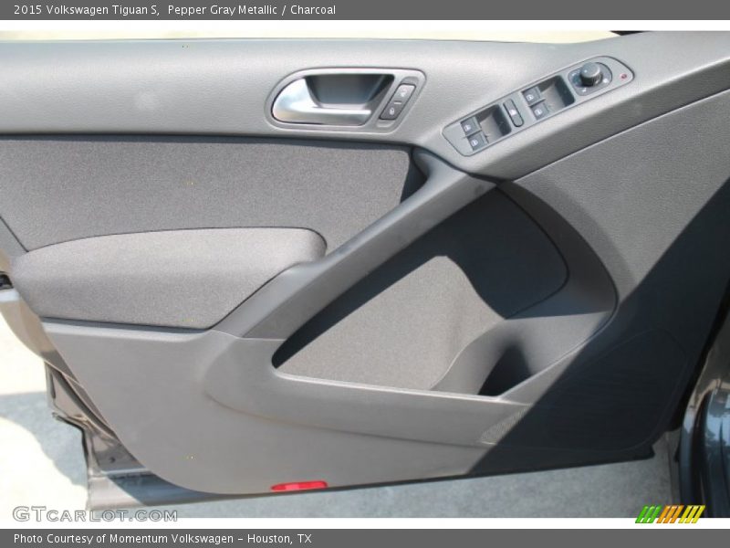 Pepper Gray Metallic / Charcoal 2015 Volkswagen Tiguan S