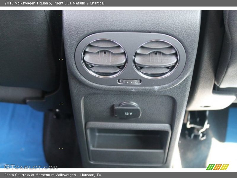 Controls of 2015 Tiguan S