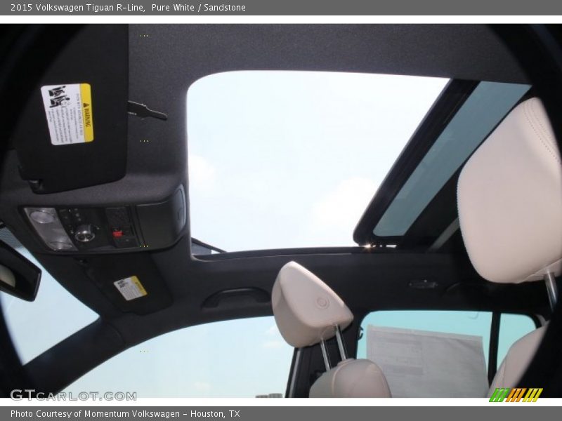 Sunroof of 2015 Tiguan R-Line