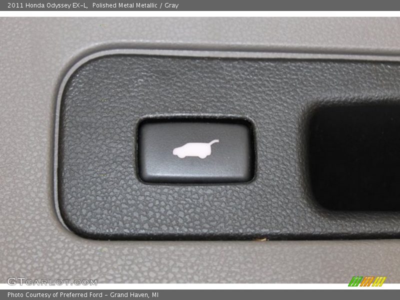 Polished Metal Metallic / Gray 2011 Honda Odyssey EX-L