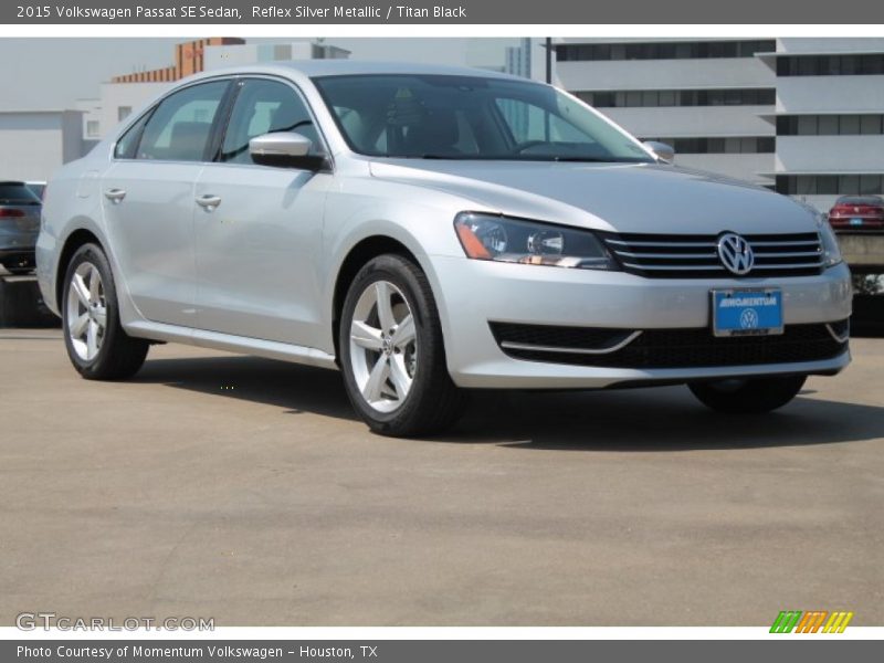 Reflex Silver Metallic / Titan Black 2015 Volkswagen Passat SE Sedan