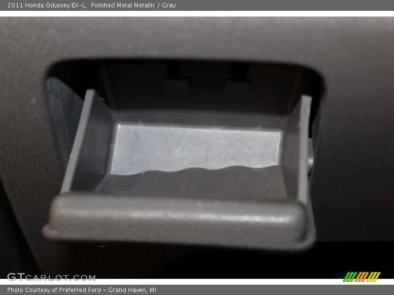 Polished Metal Metallic / Gray 2011 Honda Odyssey EX-L