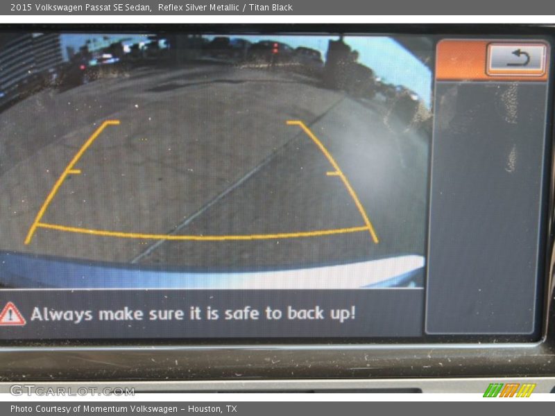 Reflex Silver Metallic / Titan Black 2015 Volkswagen Passat SE Sedan