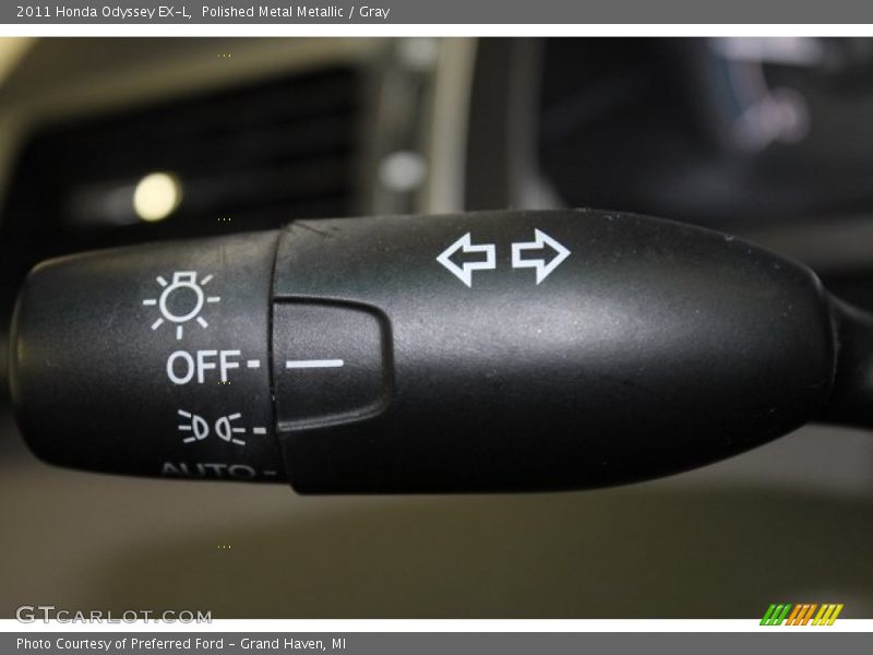Polished Metal Metallic / Gray 2011 Honda Odyssey EX-L