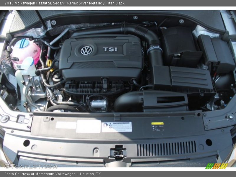 Reflex Silver Metallic / Titan Black 2015 Volkswagen Passat SE Sedan