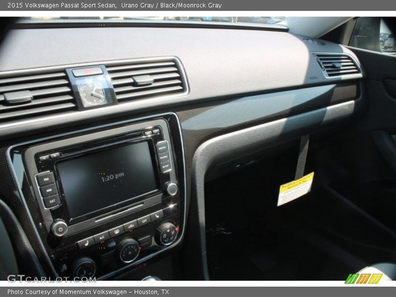 Urano Gray / Black/Moonrock Gray 2015 Volkswagen Passat Sport Sedan