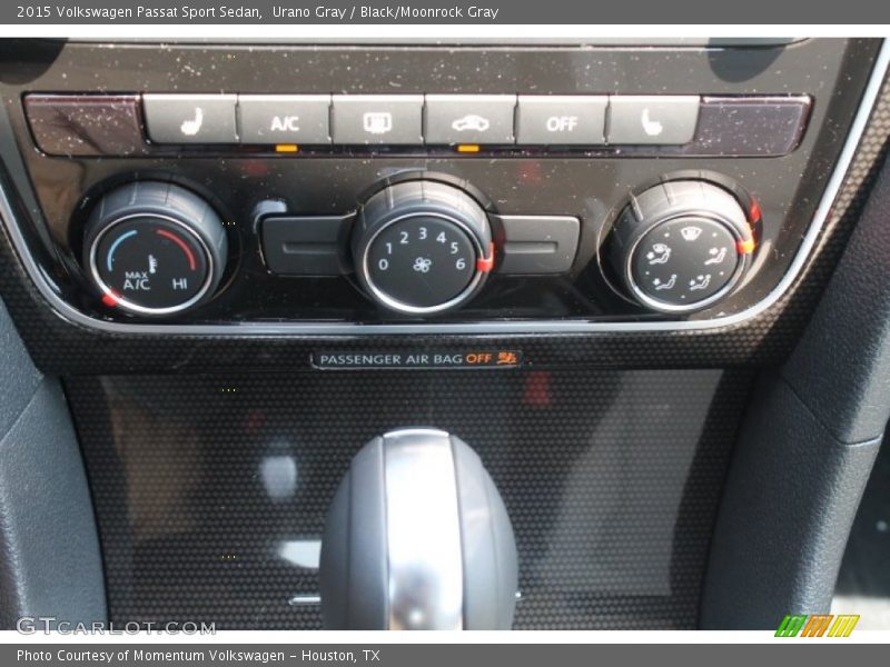 Controls of 2015 Passat Sport Sedan