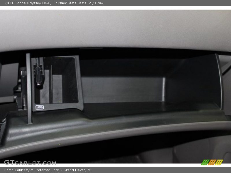 Polished Metal Metallic / Gray 2011 Honda Odyssey EX-L