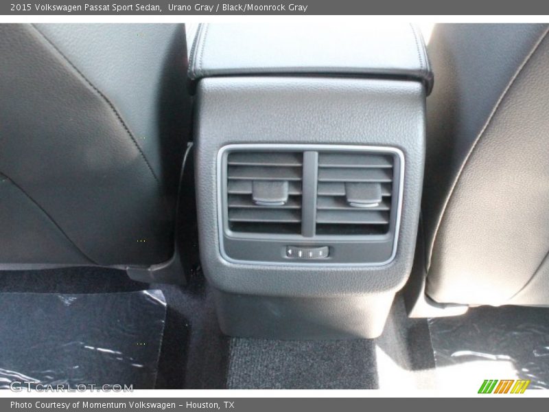 Urano Gray / Black/Moonrock Gray 2015 Volkswagen Passat Sport Sedan