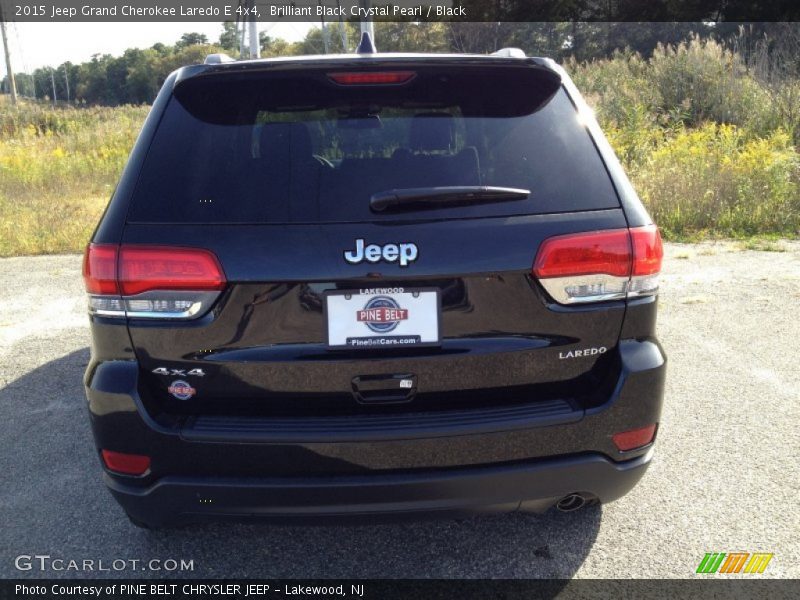 Brilliant Black Crystal Pearl / Black 2015 Jeep Grand Cherokee Laredo E 4x4