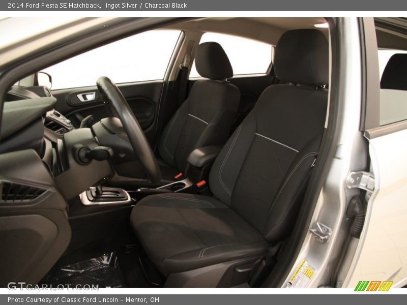 Ingot Silver / Charcoal Black 2014 Ford Fiesta SE Hatchback