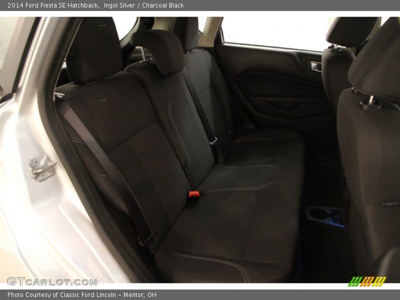 Ingot Silver / Charcoal Black 2014 Ford Fiesta SE Hatchback