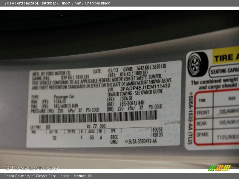 Ingot Silver / Charcoal Black 2014 Ford Fiesta SE Hatchback