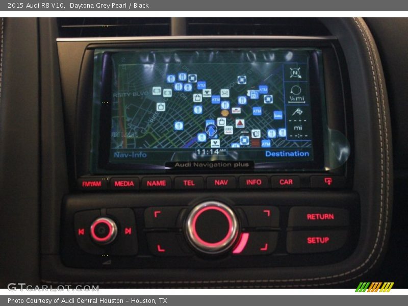 Navigation of 2015 R8 V10
