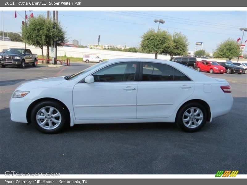 Super White / Ash 2011 Toyota Camry LE