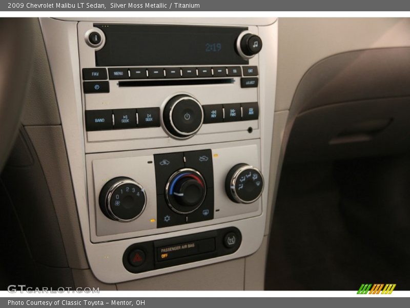 Silver Moss Metallic / Titanium 2009 Chevrolet Malibu LT Sedan