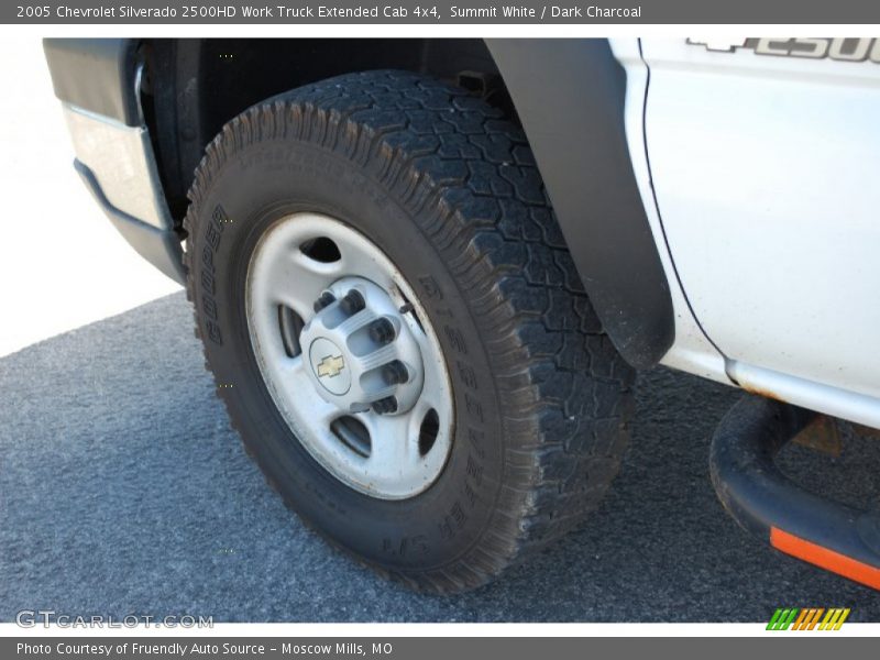 Summit White / Dark Charcoal 2005 Chevrolet Silverado 2500HD Work Truck Extended Cab 4x4