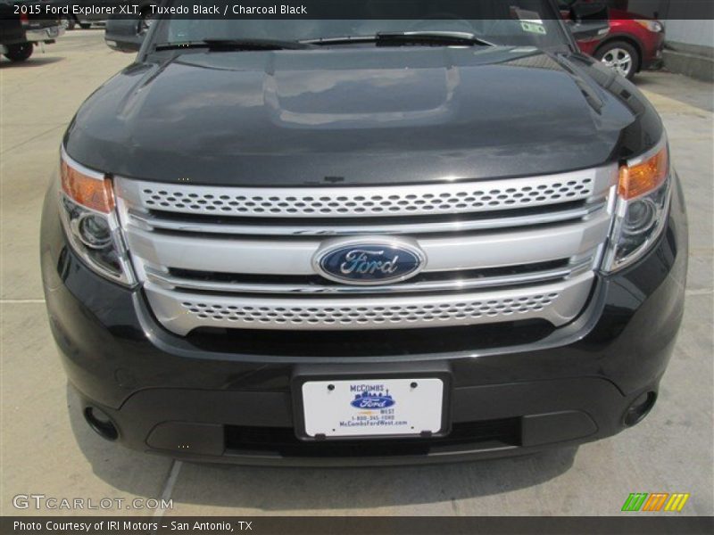 Tuxedo Black / Charcoal Black 2015 Ford Explorer XLT