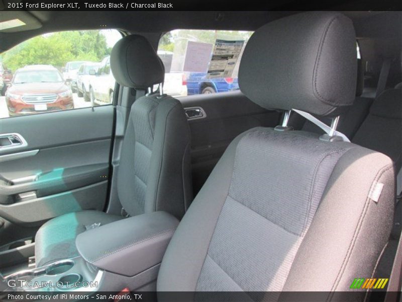 Tuxedo Black / Charcoal Black 2015 Ford Explorer XLT