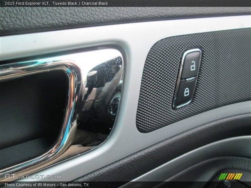 Tuxedo Black / Charcoal Black 2015 Ford Explorer XLT