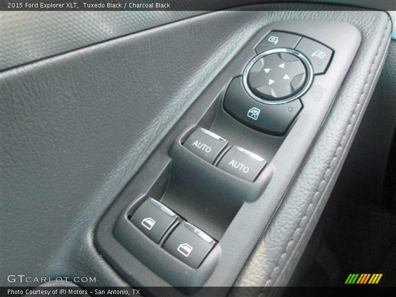 Tuxedo Black / Charcoal Black 2015 Ford Explorer XLT