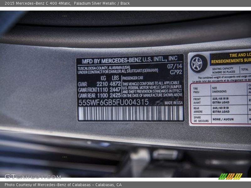 Paladium Silver Metallic / Black 2015 Mercedes-Benz C 400 4Matic