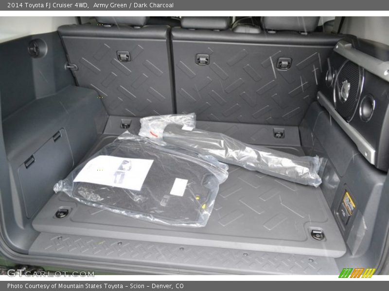 Army Green / Dark Charcoal 2014 Toyota FJ Cruiser 4WD