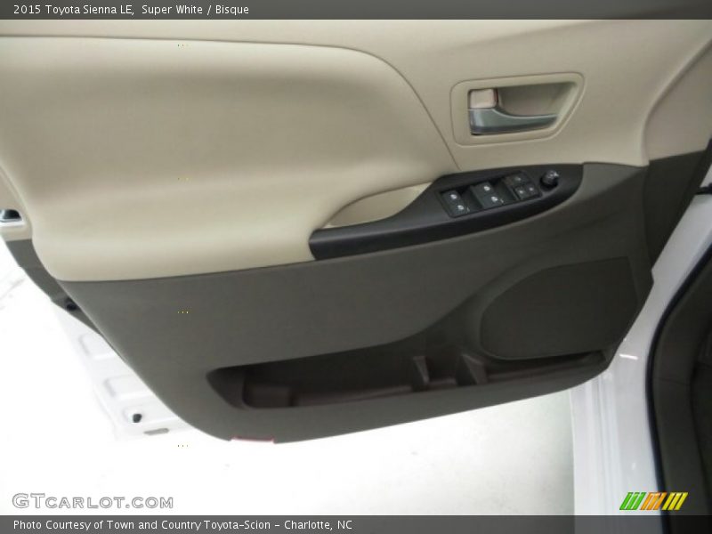 Super White / Bisque 2015 Toyota Sienna LE