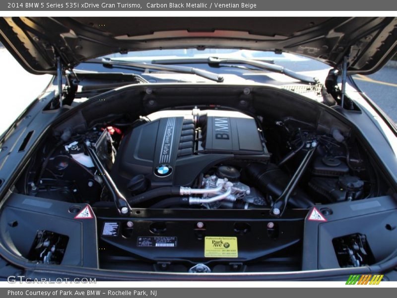 Carbon Black Metallic / Venetian Beige 2014 BMW 5 Series 535i xDrive Gran Turismo