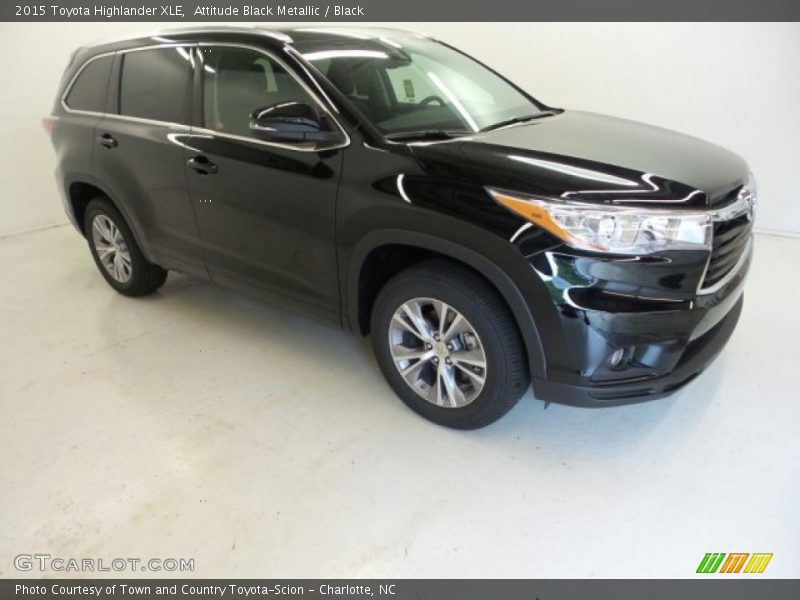 Attitude Black Metallic / Black 2015 Toyota Highlander XLE