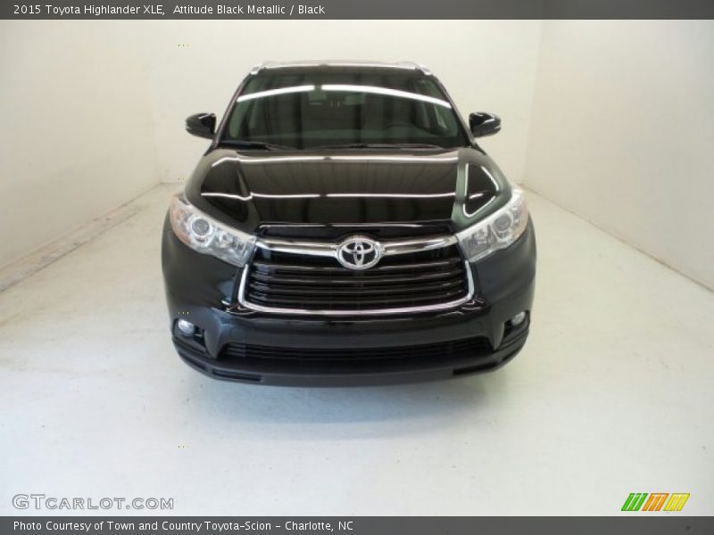 Attitude Black Metallic / Black 2015 Toyota Highlander XLE