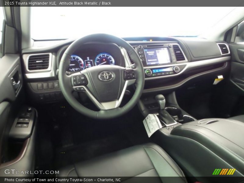 Attitude Black Metallic / Black 2015 Toyota Highlander XLE